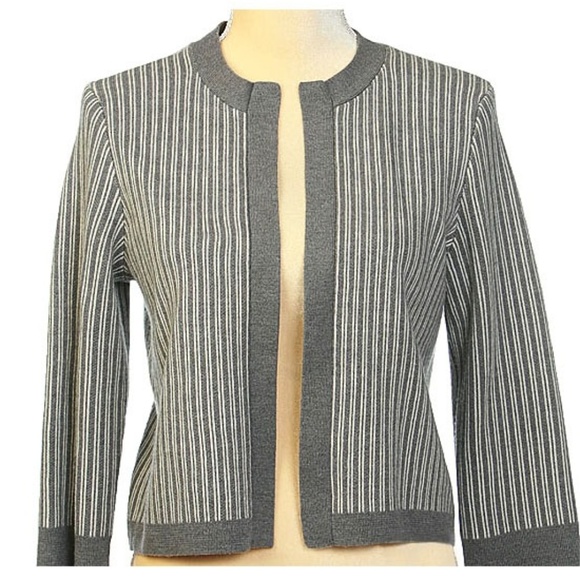 Brooks Brothers Sweaters - Brooks Brothers sweater 100% Italian Merino Wool